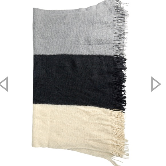 Tri-Color Scarf - Picture 2 of 5